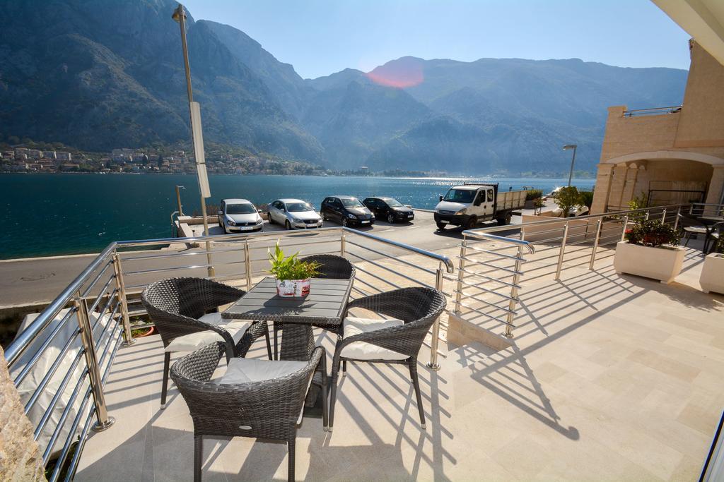 Apartments Jovanovic Kotor Bagian luar foto