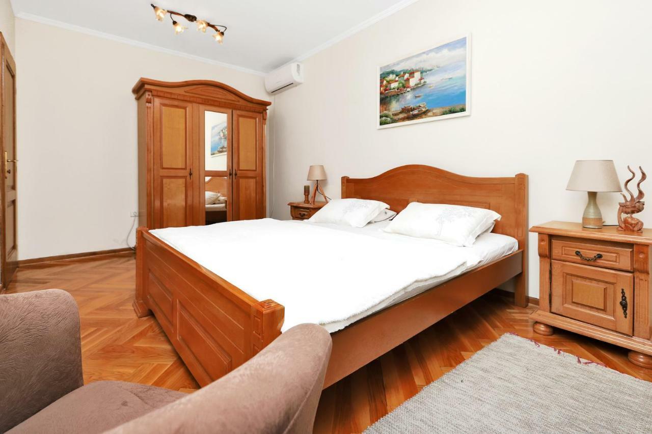 Apartments Jovanovic Kotor Bagian luar foto