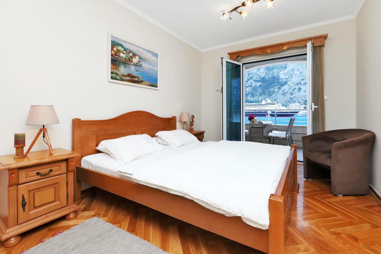 Apartments Jovanovic Kotor Bagian luar foto