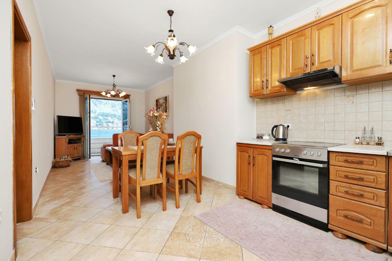 Apartments Jovanovic Kotor Bagian luar foto