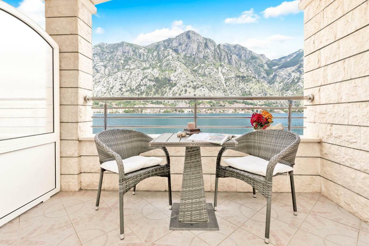 Apartments Jovanovic Kotor Bagian luar foto
