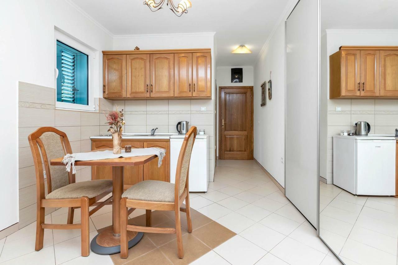 Apartments Jovanovic Kotor Bagian luar foto